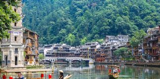 Du lịch Trung Quốc 2023: check in tại 6 cổ trấn nổi tiếng bậc nhất&nbsp;
