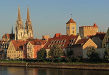 Khám phá Regensburg - thành phố cổ nổi tiếng trong tour du lịch Đức